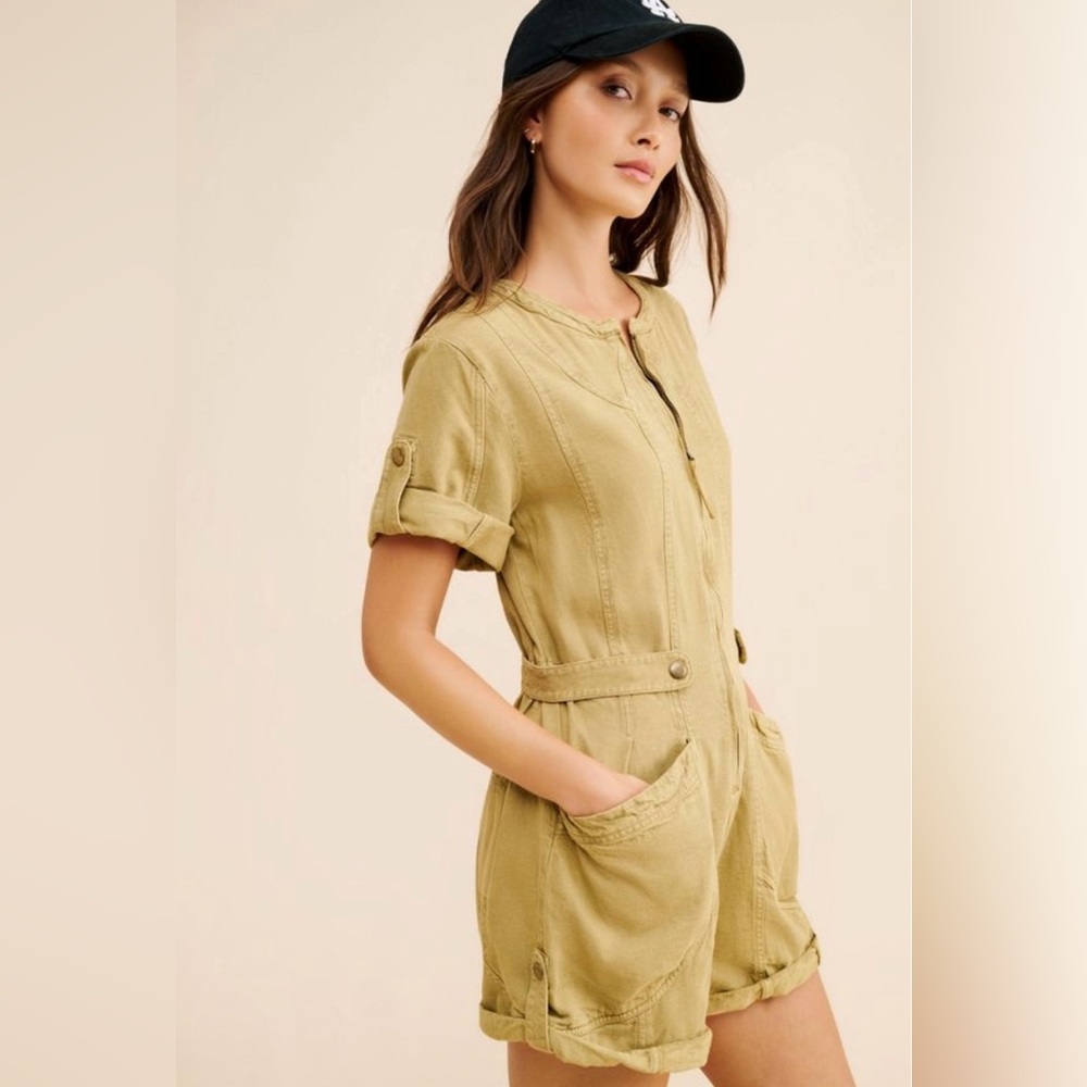 Free People Let's Ride Shortalls in Greyed Olive, Size Large, Summer Staple! - Picture 4 of 4